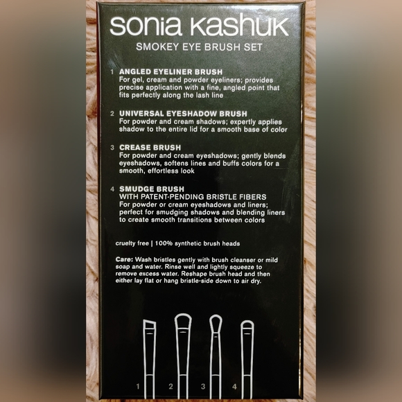 ❤️ 4 piece smokey eye brush set! - Picture 2 of 4